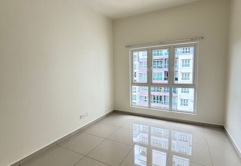 Seasons Luxury Apartments @ Amara Larkin