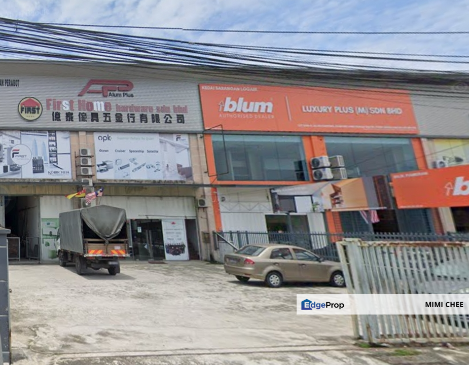 Retail/Warehouse Lot facing Main Road in Kampung Baru Sungai Buloh Industrial Zone, Sungai Buloh, Selangor, Sungai Buloh