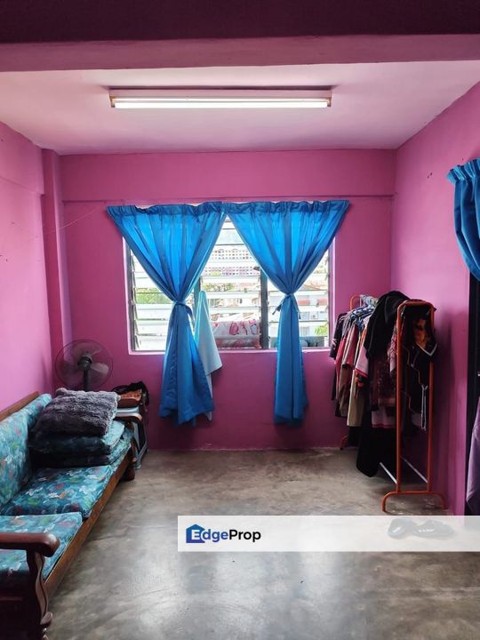 Taman Tun Teja - With Lift - 676sf - 3R1B - Rawang, Selangor, Rawang