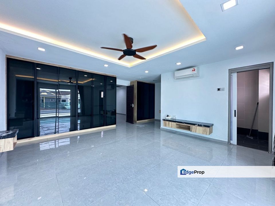 Bukit Rawang Jaya - Full Renovated - 22x75 - 4R4B, Selangor, Rawang