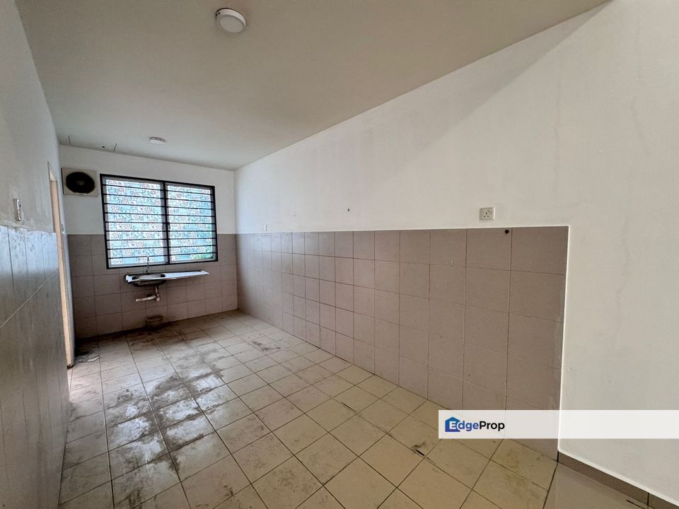 Desa 7 - 18x70 - 4R3B - Bandar Country Homes Rawang, Selangor, Bandar Country Homes