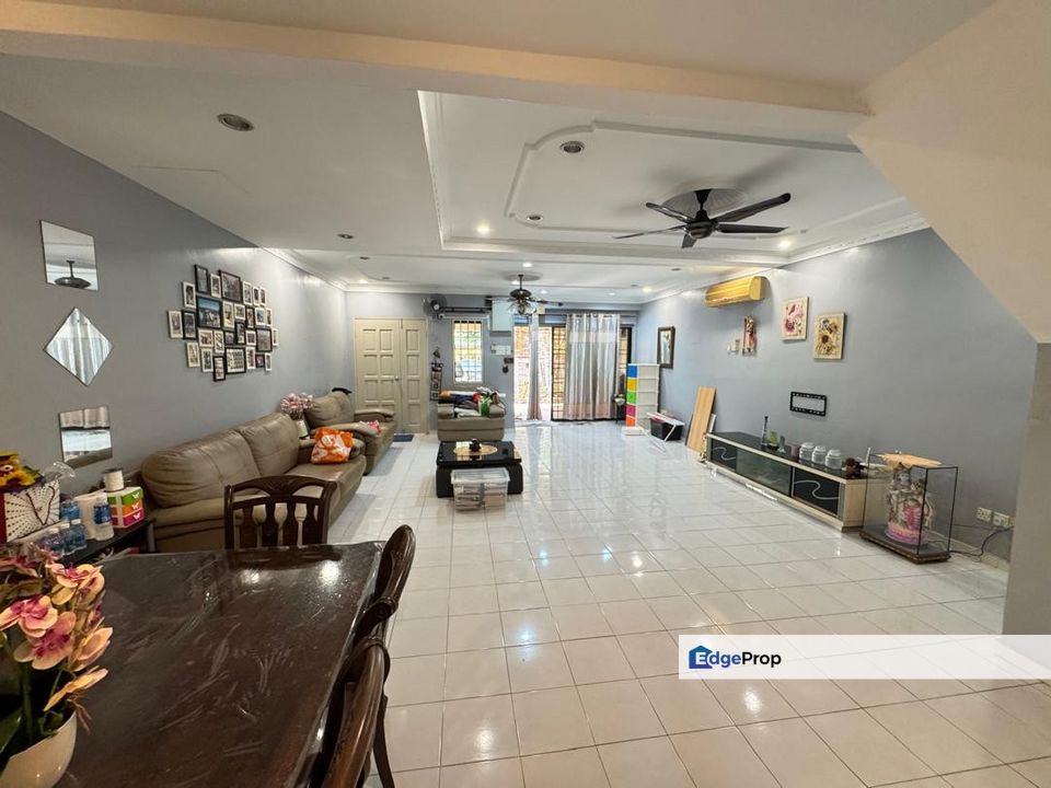 Jalan Qamari U5 - Taman Nusa Subang - 20x70 - 4R3B - Shah Alam, Selangor, Subang