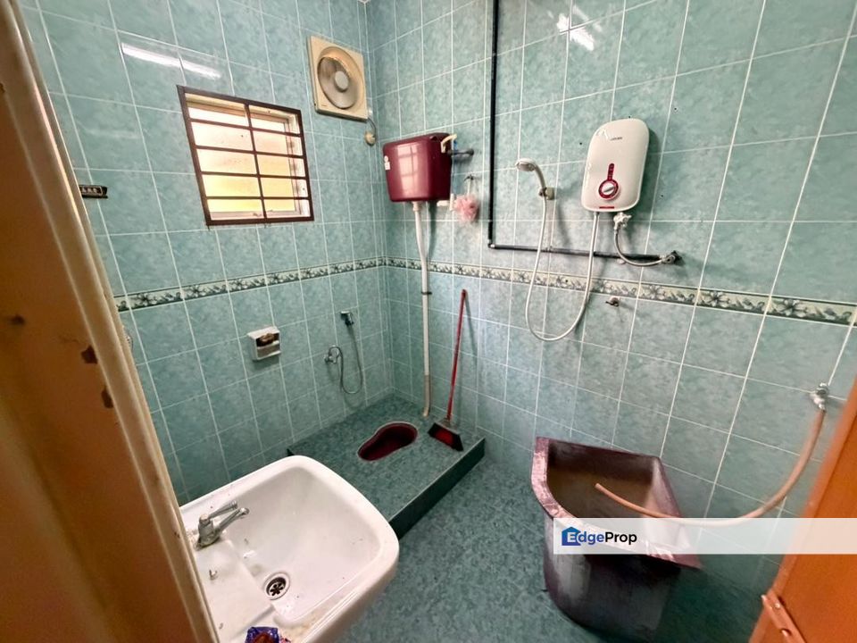 Taman Garing Permai - 20x65 - 4R3B - Rawang, Selangor, Rawang