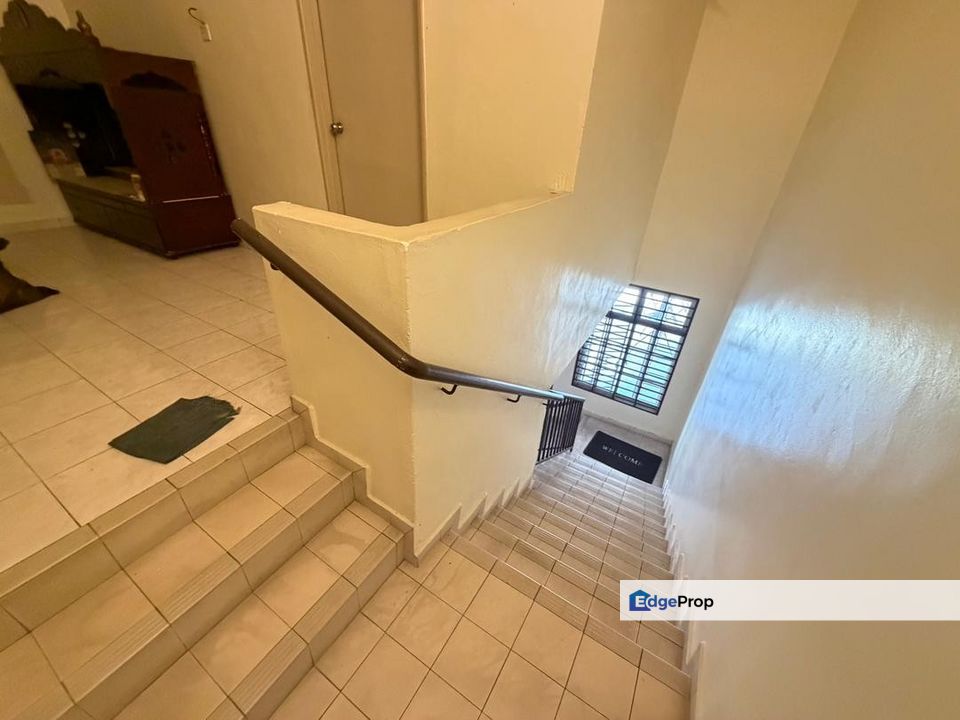 Taman Garing Permai - 20x65 - 4R3B - Rawang, Selangor, Rawang