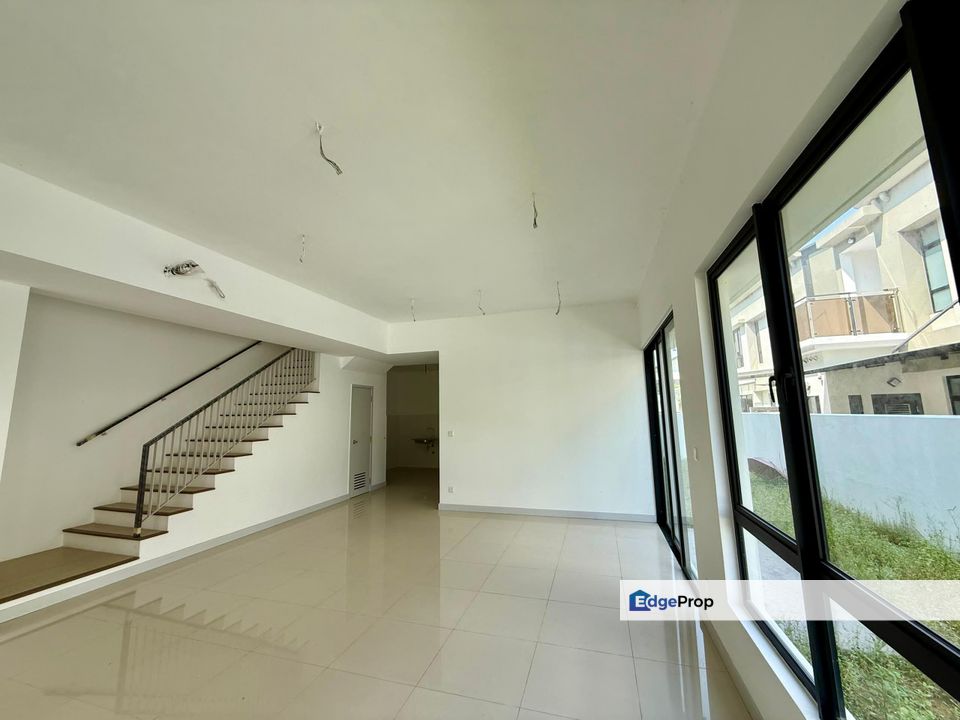 Mallow - Special Unit - Semi D - Facing Empty - 32x86 - Kota emerald, Selangor, Rawang