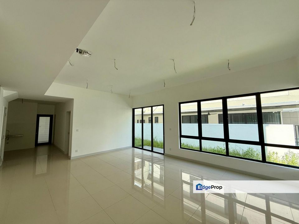 Mallow - Special Unit - Semi D - Facing Empty - 32x86 - Kota emerald, Selangor, Rawang