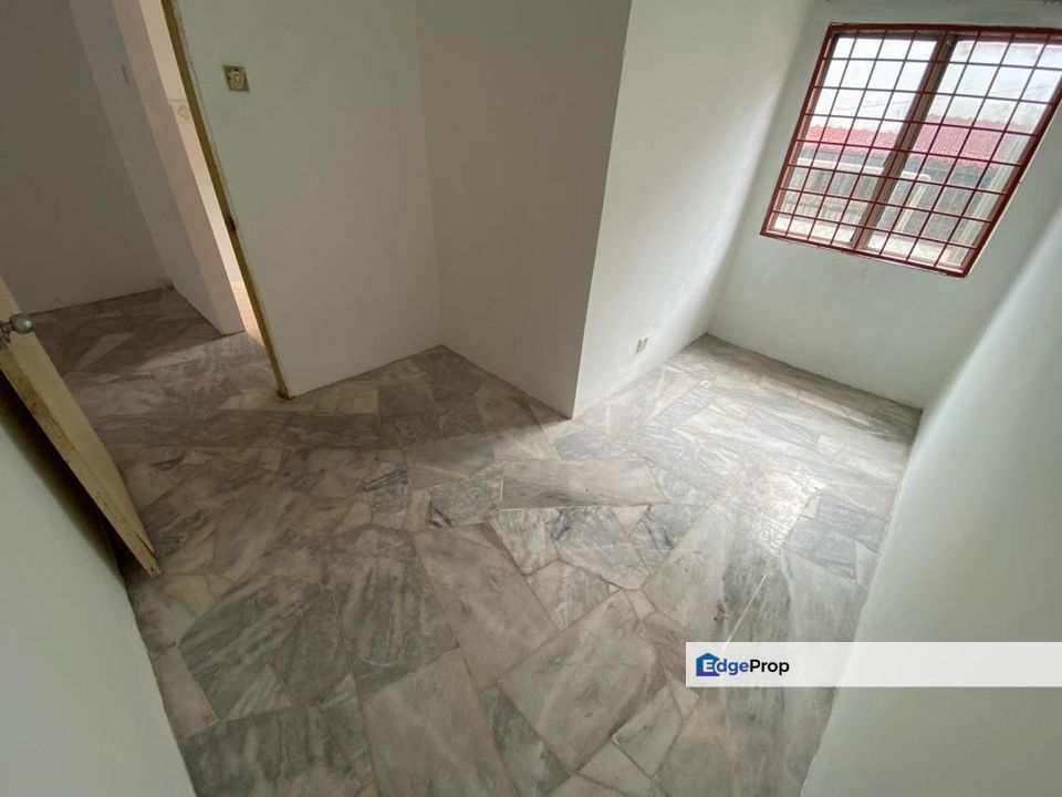 Desa 13 - 18x65 - 4R3B - Bandar Country Homes, Selangor, Rawang