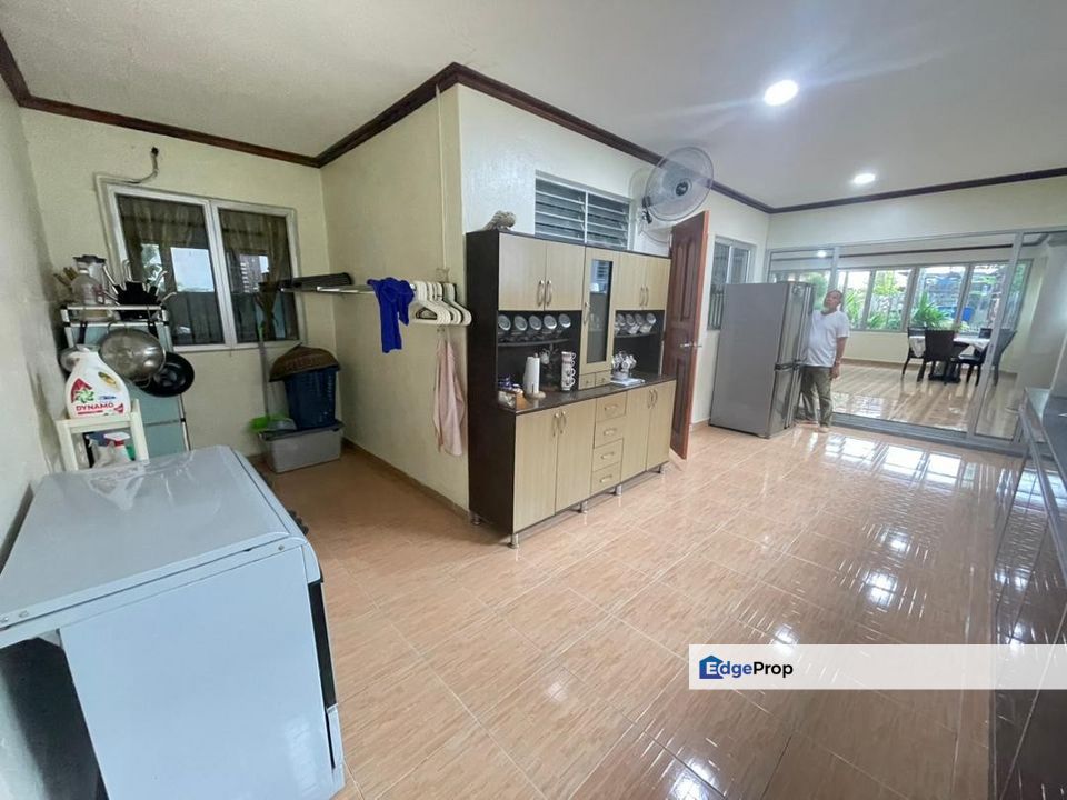 Block 3 - End Lot with Land - Facing Empty - 22x75 - 5R3B - Bandar Tasik Puteri, Selangor, Rawang