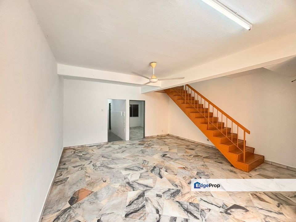 Desa 1 - 18x65 - 4R3B - Bandar Country Homes Rawang, Selangor, Rawang