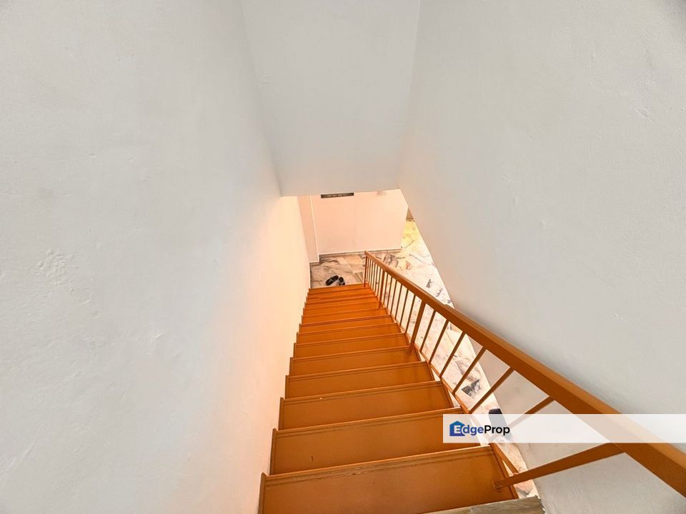 Desa 1 - 18x65 - 4R3B - Bandar Country Homes Rawang, Selangor, Rawang