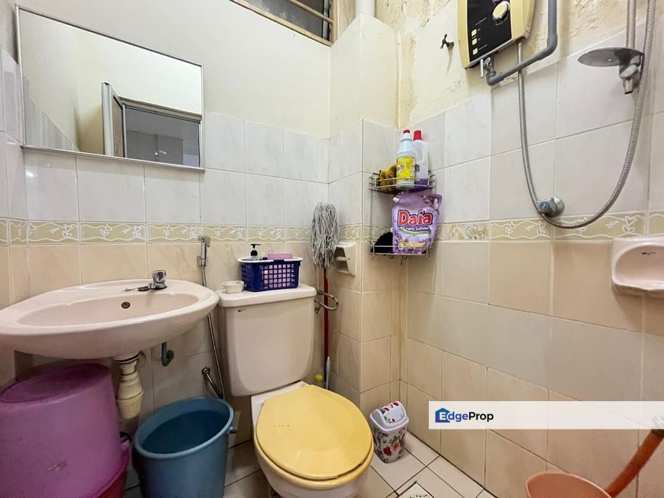 [Below Market] Jalan Pekaka - 22x75 - 4R3B - Seksyen 8 - Kota Damansara, Selangor, Kota Damansara