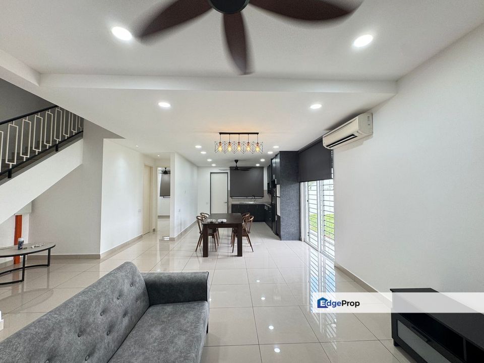 [Rent] Temple Residence - Corner - 3240sf - 4R4B - Rawang, Selangor, Rawang