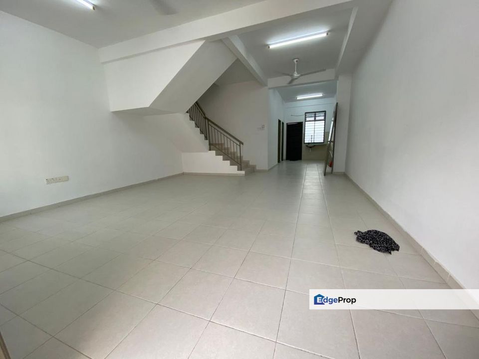 [Rent] Scientex Kundang Jaya - 3 Sty - 18x65 - 4R3B -Rawang, Selangor, Rawang