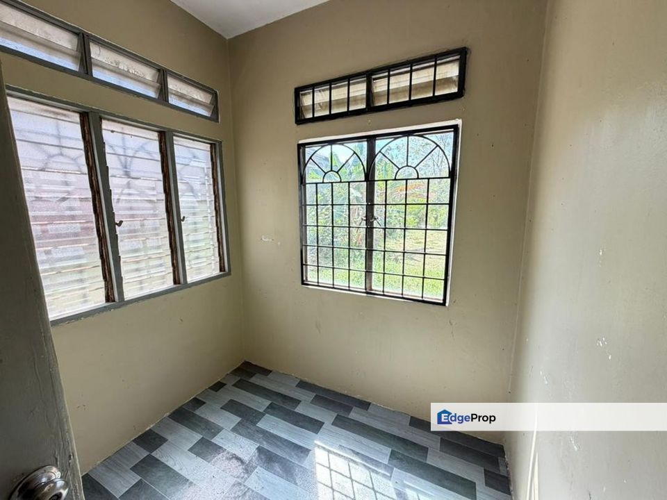 [Rent] Jalan Anggerik - Corner - 4154sf - 4R3B - Bukit Sentosa , Rawang, Selangor, Rawang