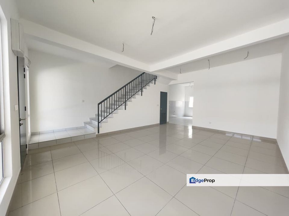 [Rent] Jalan 11 - Sari Alamanda 4 - 20x60 - 4R3B - Rawang, Selangor, Rawang