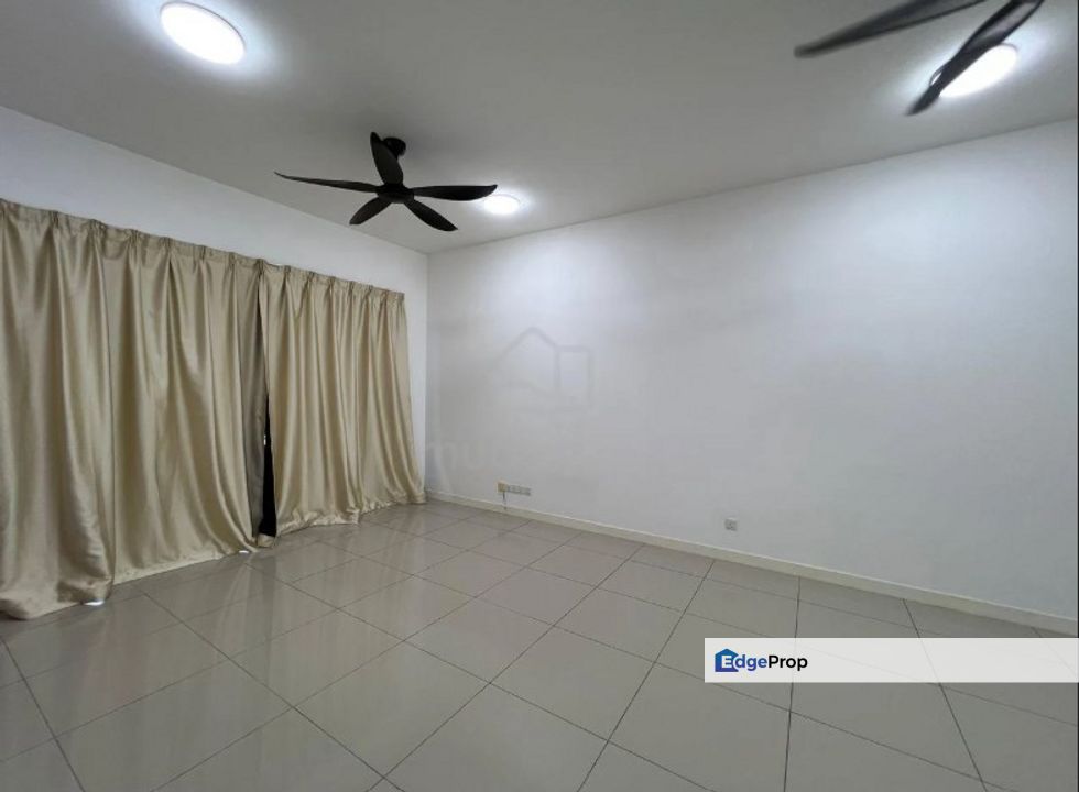 [Rent] Garland 2 - Semi Furnished - 20x60 - 4R3B - Kota Emerald Rawang, Selangor, Rawang