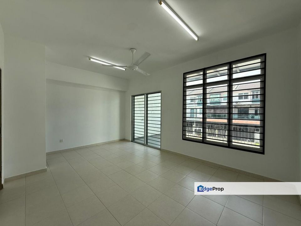 [Rent] Scientex Kundang Jaya - 3 Sty - 18x65 - 4R3B - Rawang, Selangor, Rawang