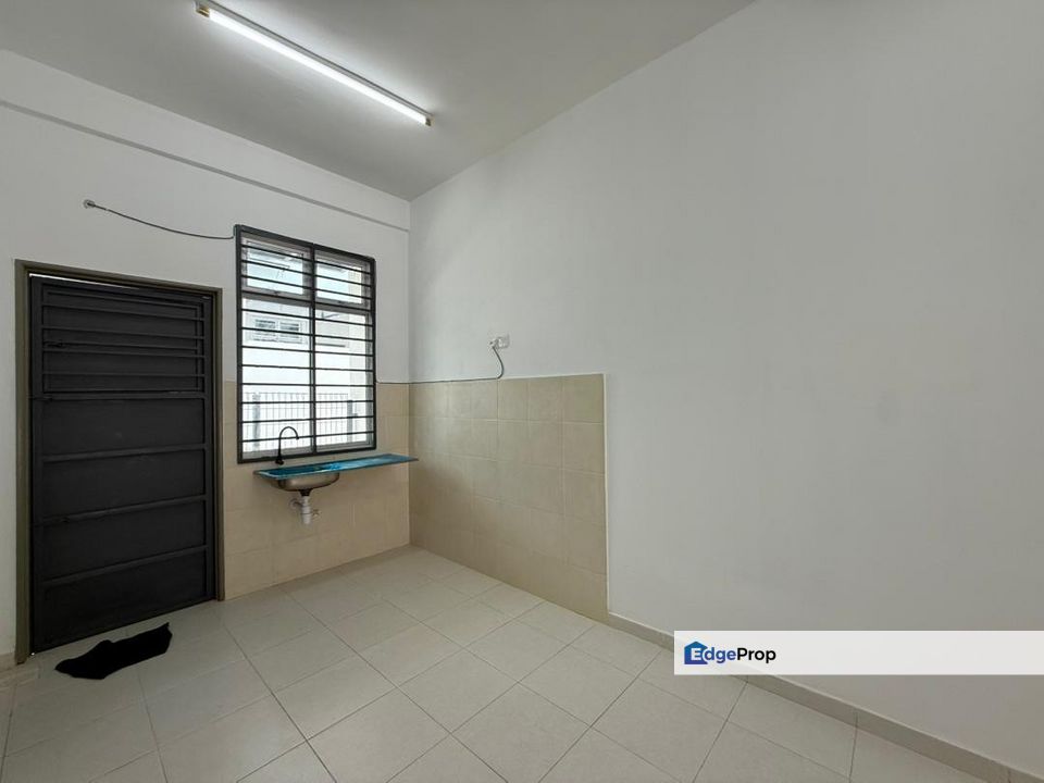 [Rent] Scientex Kundang Jaya - 3 Sty - 18x65 - 4R3B - Rawang, Selangor, Rawang