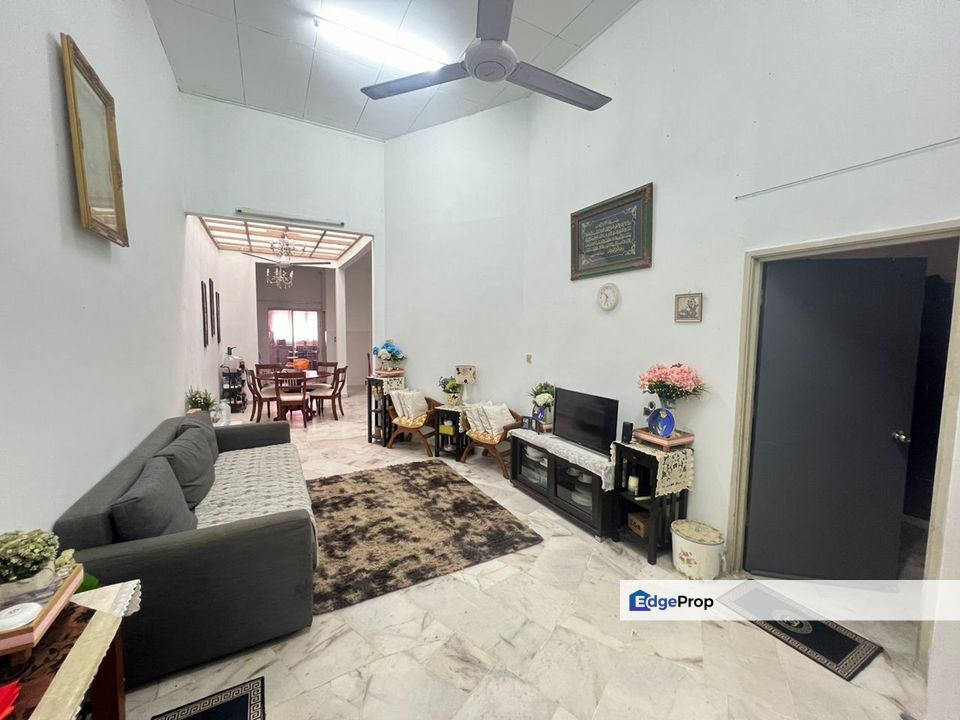 Jalan 8 - 20x90 - 3R2B - Bandar Tasik Puteri, Selangor, Rawang