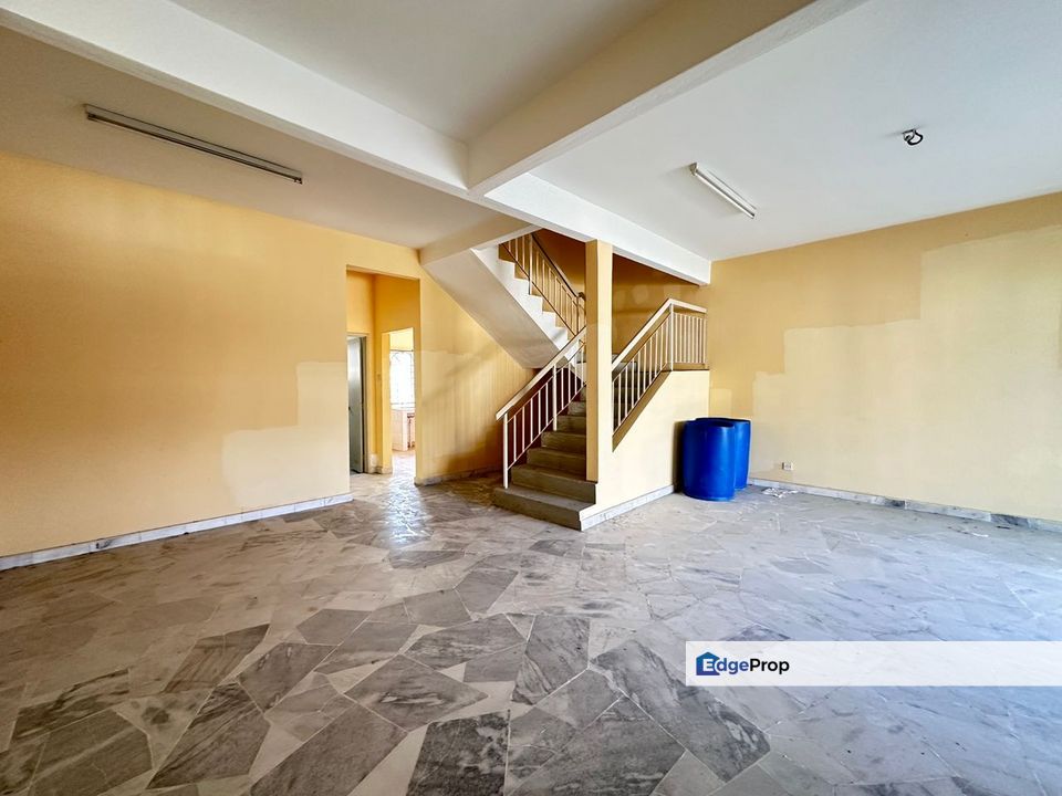 Taman Velox - 22x70 - 4R3B - Rawang, Selangor, Rawang