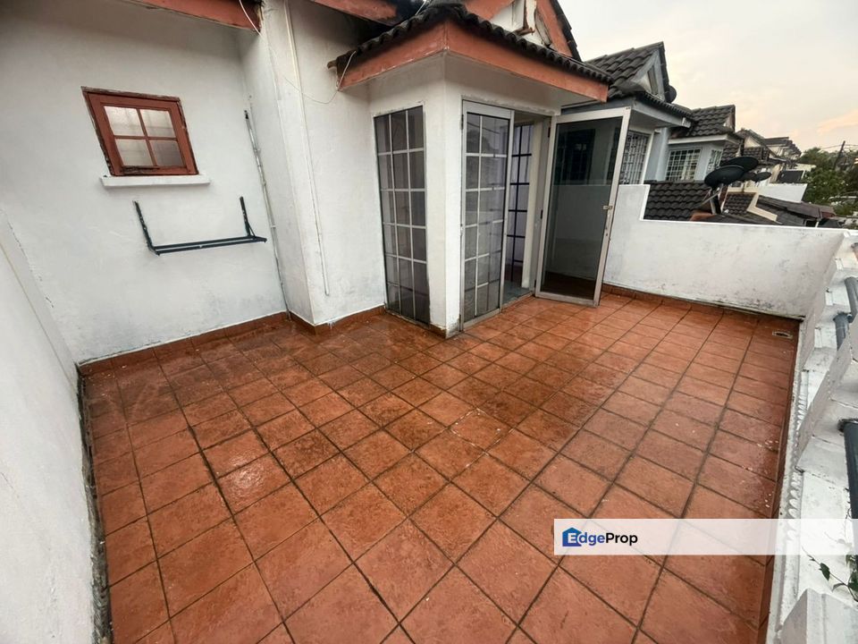 Desa 4 - 18x65 - 4R3B - Bandar Country Homes, Selangor, Bandar Country Homes