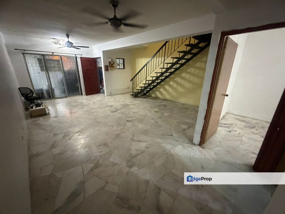 Desa 4 - 18x65 - 4R3B - Bandar Country Homes, Selangor, Bandar Country Homes