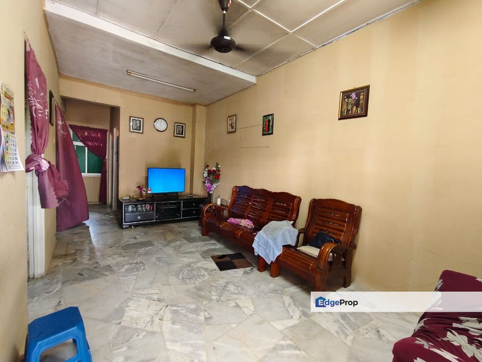 Jalan Teratai - 20x65 - 3R2B - Bukit Beruntung, Selangor, Rawang