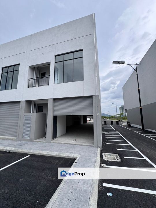 Village Square - End Lot - 2 Storey Shoplot -  20x65 -Gamuda Garden, Selangor, Rawang