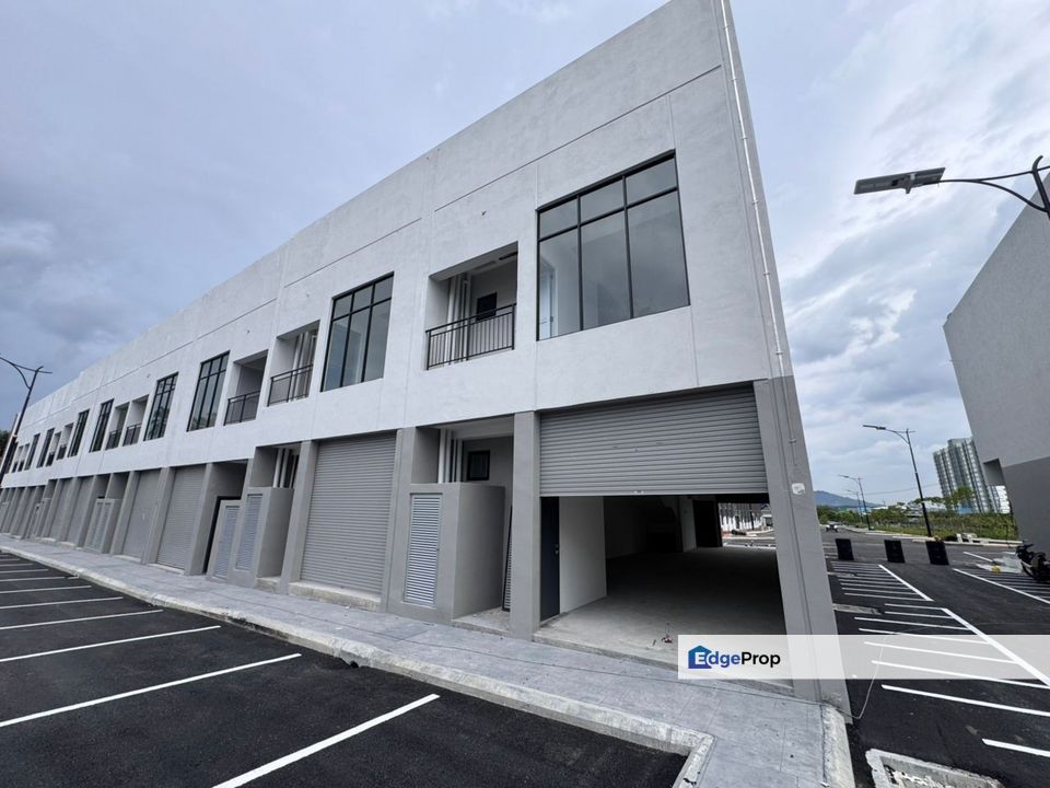 Village Square - End Lot - 2 Storey Shoplot -  20x65 -Gamuda Garden, Selangor, Rawang