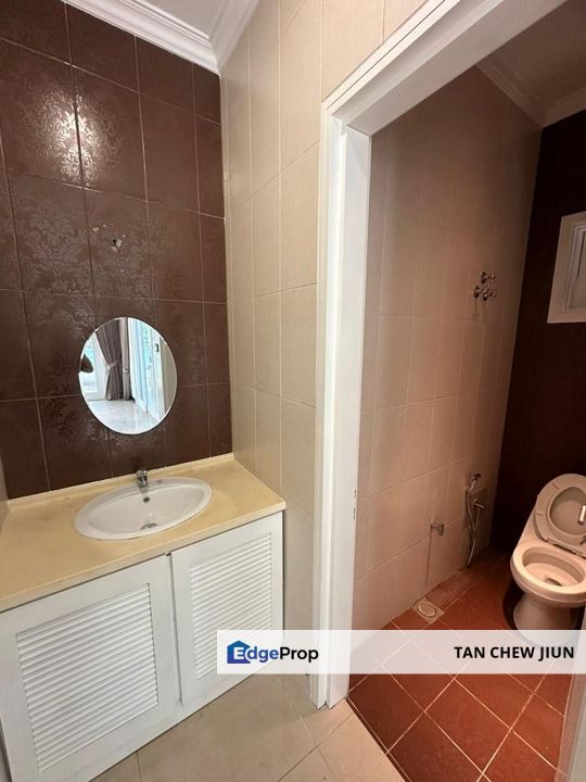 With Swimming Pool 4 Storey Beverly Heights Ampang with Lift Freehold Bungalow Ampang for Sales, Selangor, Ampang