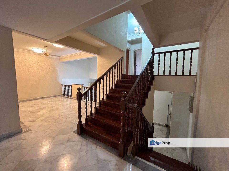 Freehold Townhouse for Sale Off Jalan Ampang - Great location near Gleneagles hospital in KL, Kuala Lumpur, Ampang Hilir