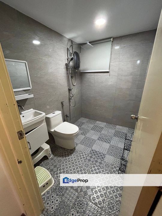 Freehold Townhouse for Sale Off Jalan Ampang - Great location near Gleneagles hospital in KL, Kuala Lumpur, Ampang Hilir