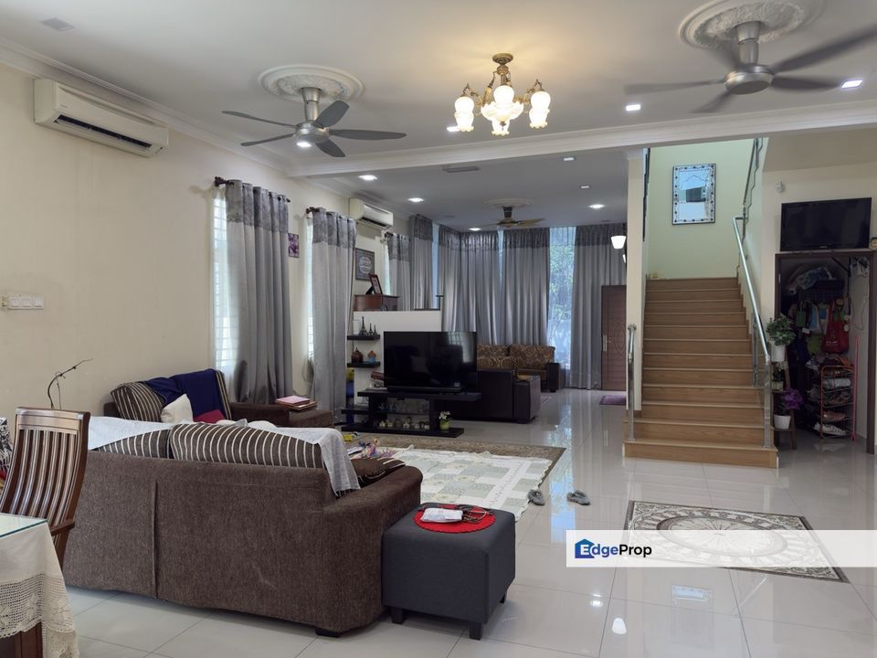 Bungalow for Sale in Subang Jaya | Peaceful Neighbourhood, Selangor, Subang Jaya