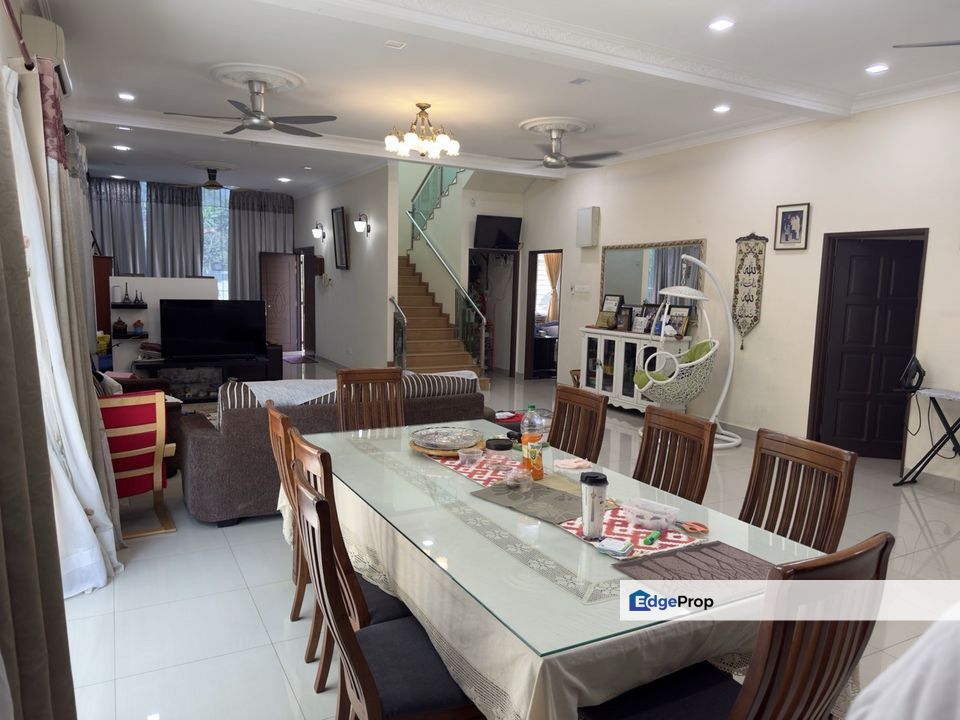 Bungalow for Sale in Subang Jaya | Peaceful Neighbourhood, Selangor, Subang Jaya