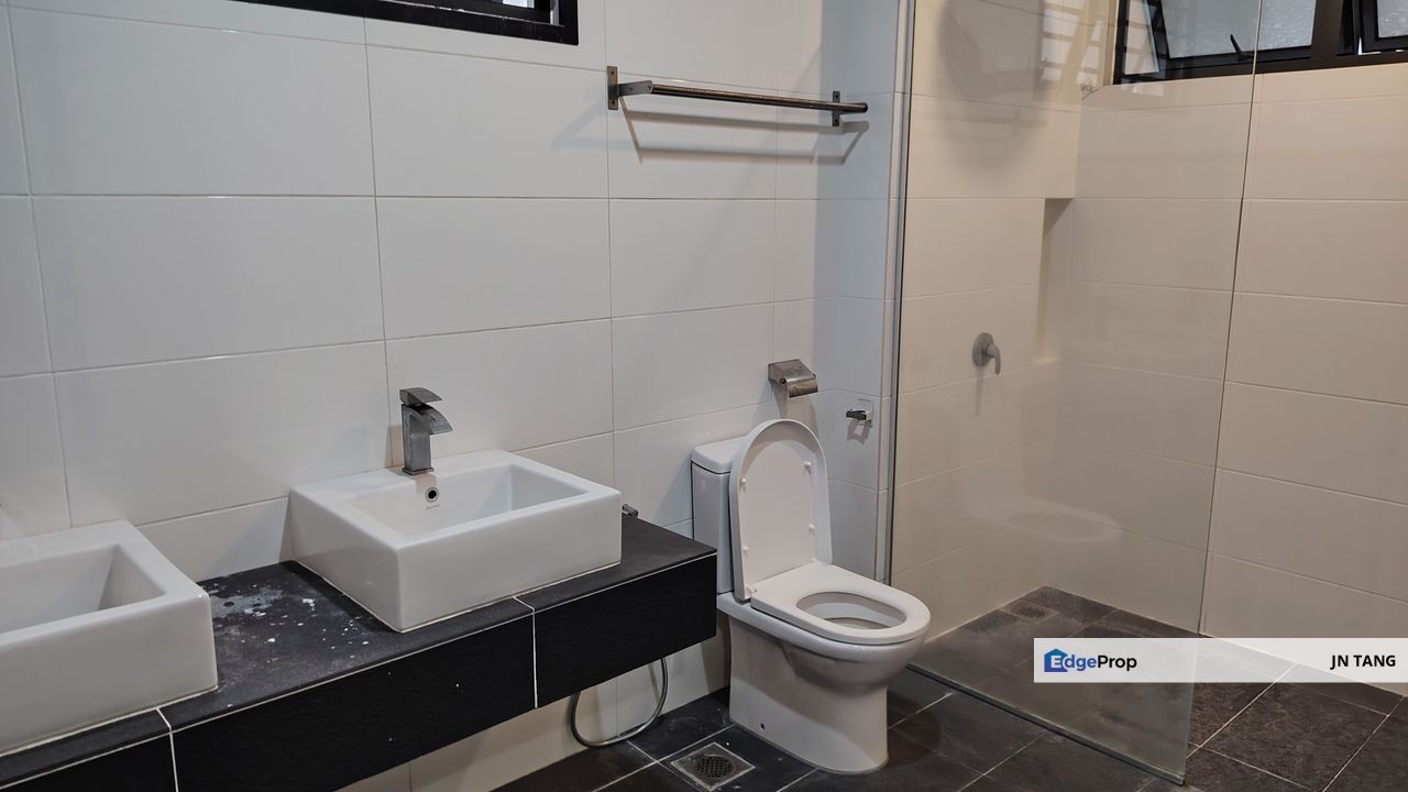 3 storey superlink house Taman putra prima phase 3E, Selangor, Puchong