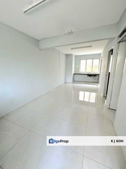 Taman Ungku Tun Aminah 2 Bedroom Flat For Rent, Johor, Johor Bahru