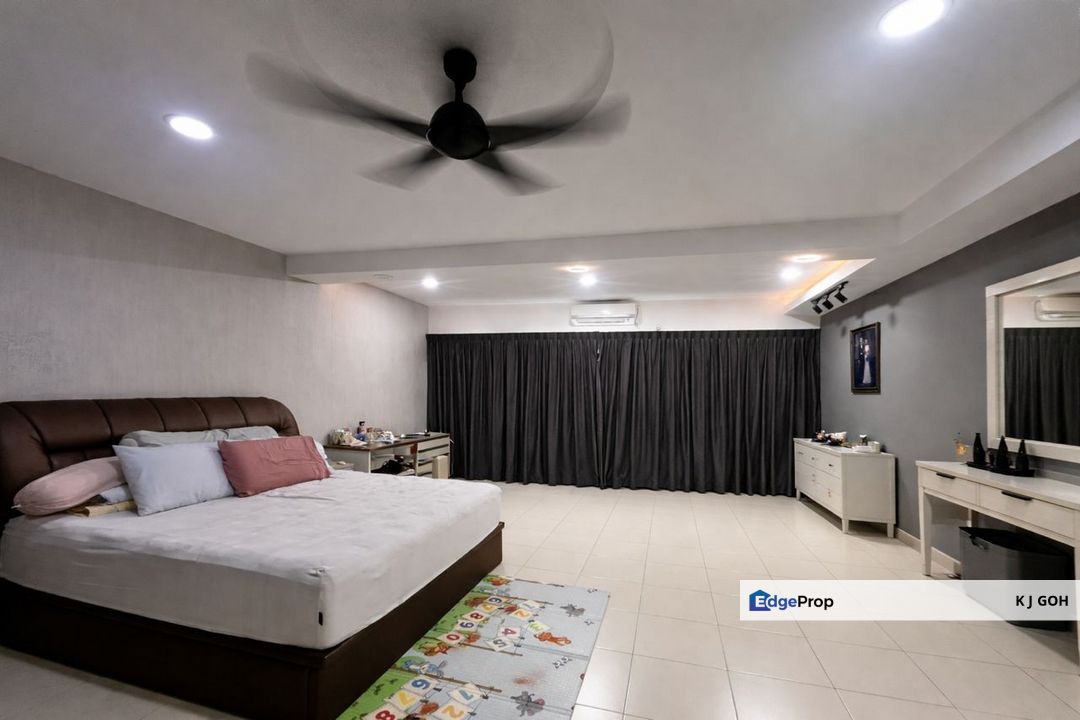 Taman Scientex Senai 2.5 Storey Terrace House For Sale, Johor, Senai