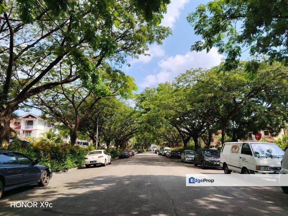 3 STOREY BIG BUILD UP LANDED, G AND G HOUSING BUKIT JALIL kl, Kuala Lumpur, Bukit Jalil