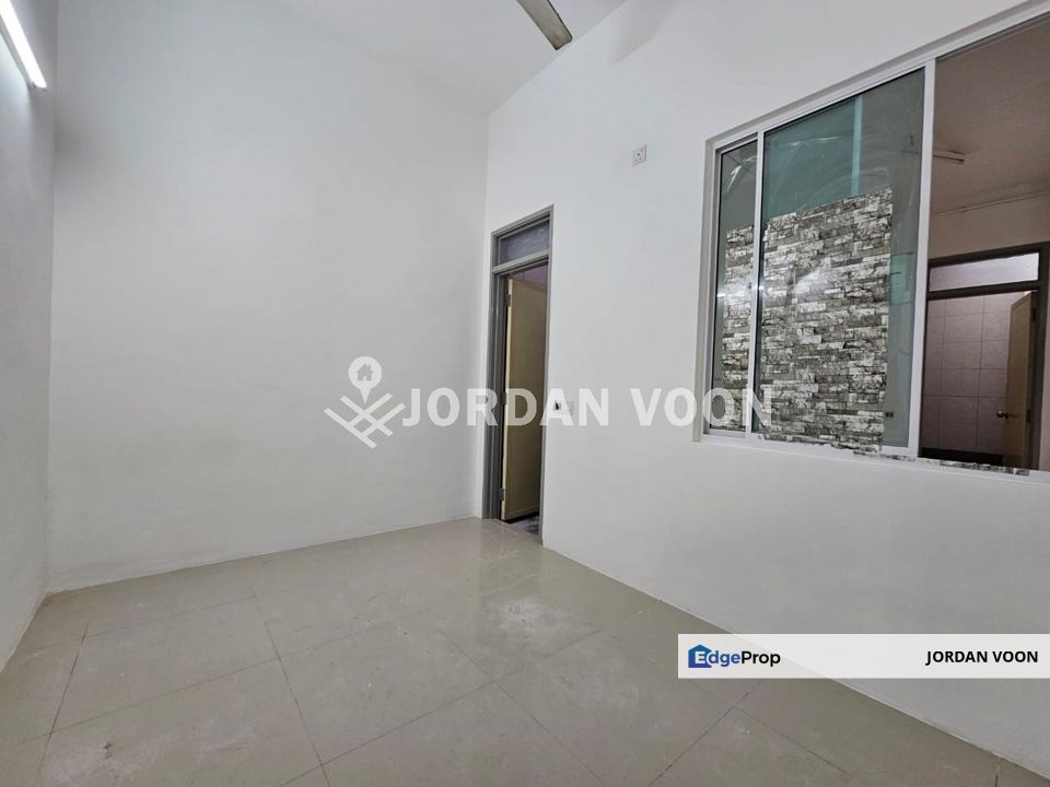 Taman Bukit Minyak Utama 2sty Terrace Partially Furnished Freehold, Penang, Bukit Minyak