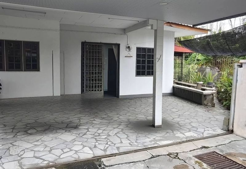 Low Cost Unit Corner Lot Ipoh Below Market Value