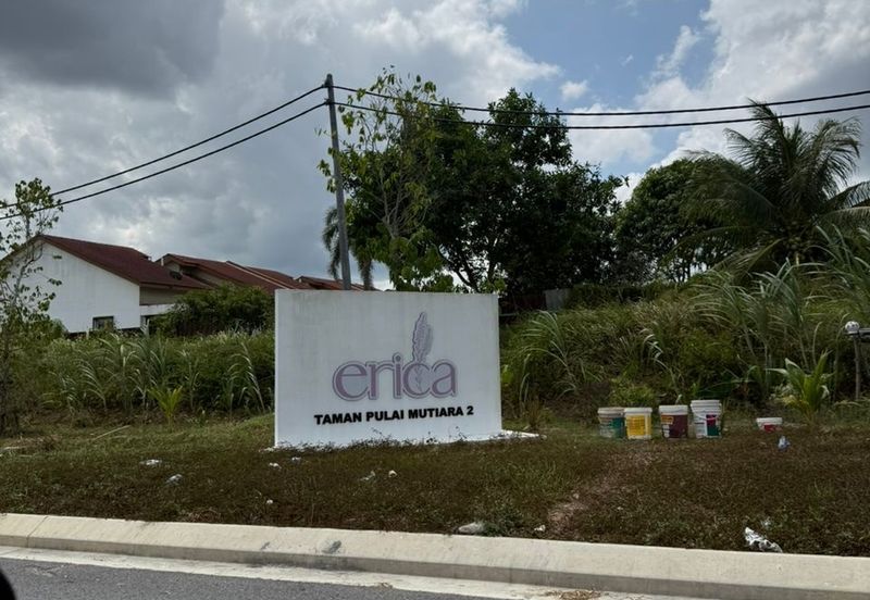 Erica @ Taman Pulai Mutiara 2