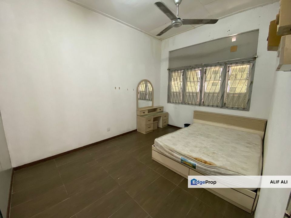 Canning Garden Ipoh Single Storey House for Rent | Partly Furnished | RM1,300 Negotiable, Perak, Ipoh