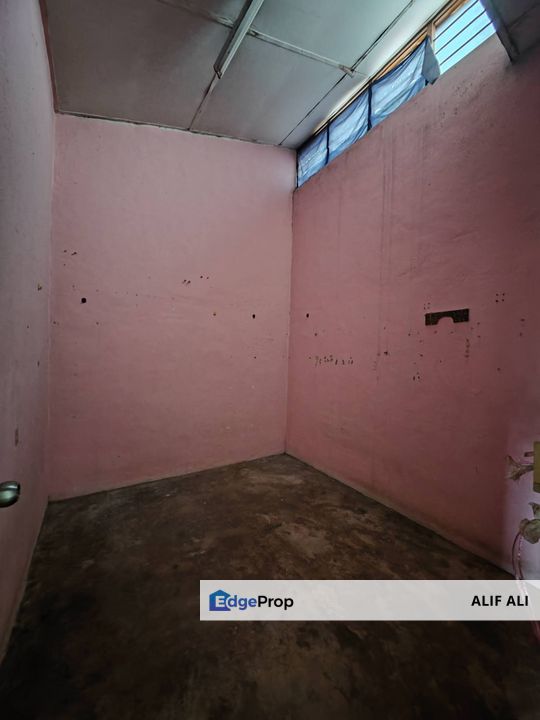 Klebang Jaya Single Storey Terrace House for Sale | RM155K Negotiable | Low Cost Title, Perak, Chemor