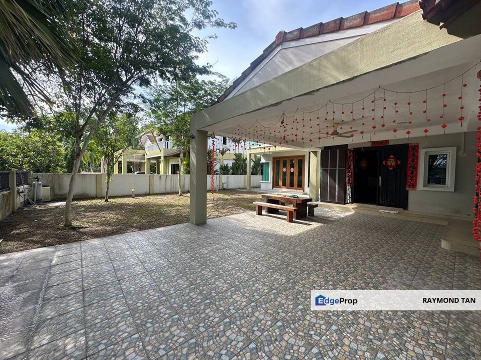 Pine park double storey bungalow for sale, Perak, Chemor