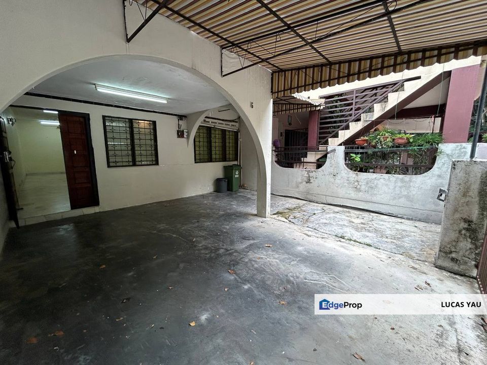 Single Storey Terrace For Sale In IPOH GARDEN, 20x75, Kitchen Extened, Facing Field, Perak, Ipoh