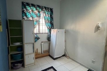 Jalan Jaya Putra 2/9