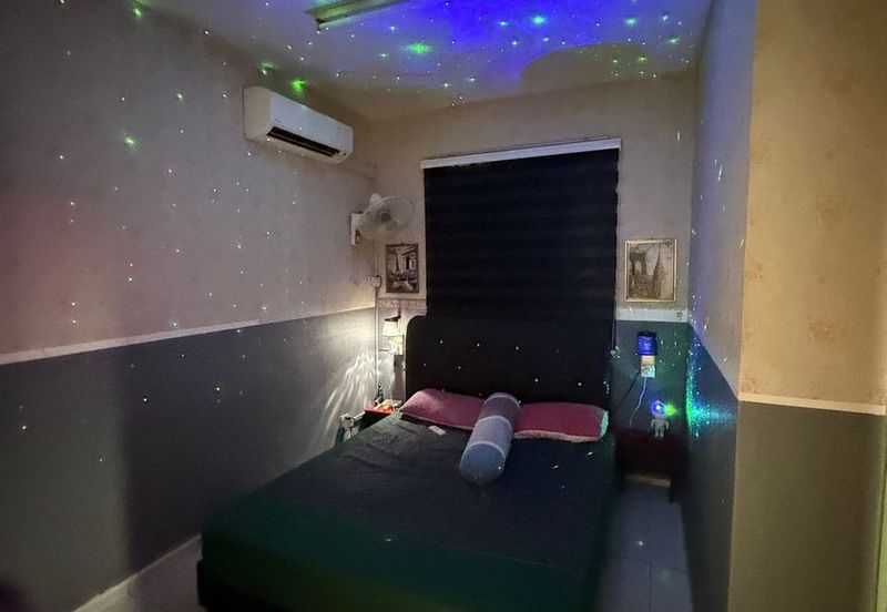 Sri Putra Apartments