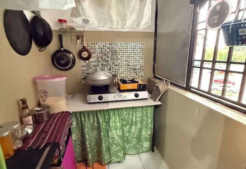 Sri Putra Apartments