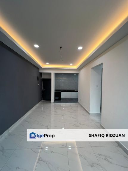 FLAT CANTIK TAMAN PELANGI INDAH ULU TIRAM, Johor, Ulu Tiram