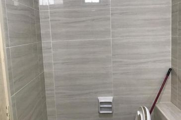 D'Summit Residences @ Kempas Utama